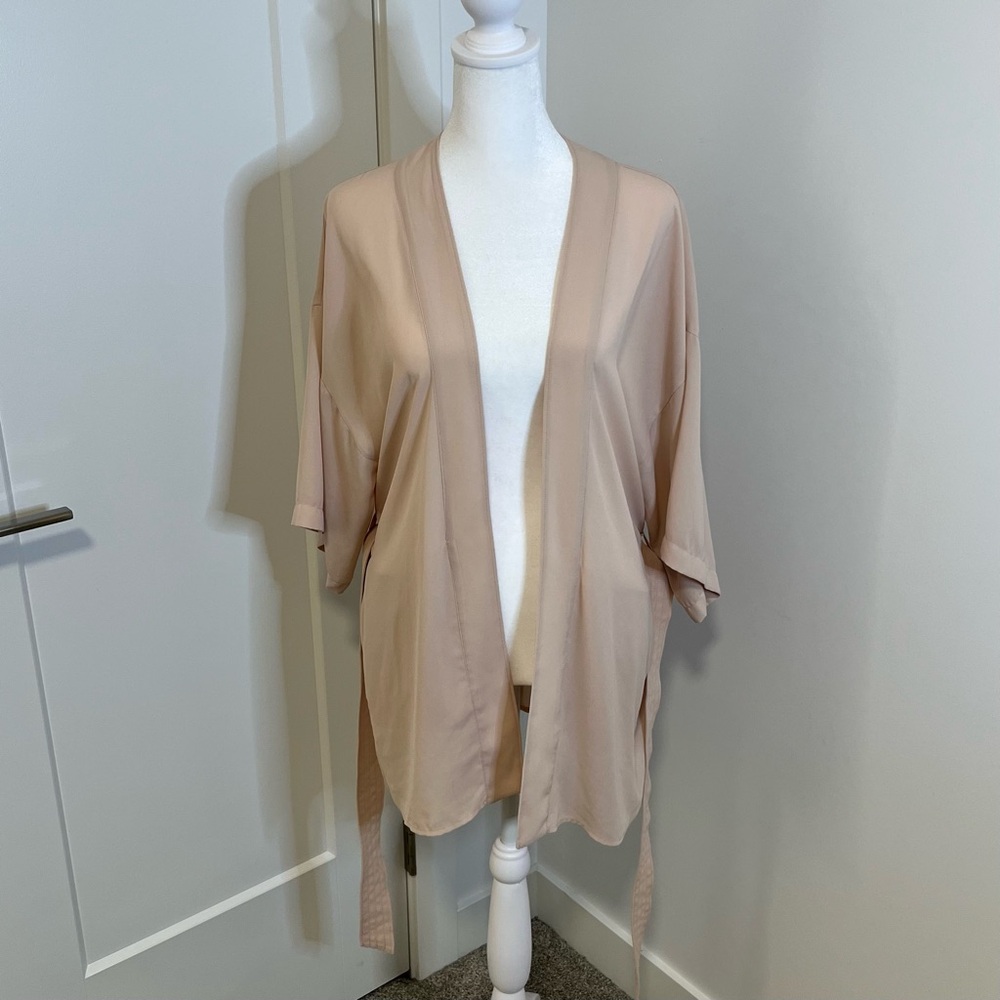 Wilfred Aritzia Beige Kimono - FREE SHIPPING on Bundles $85+
